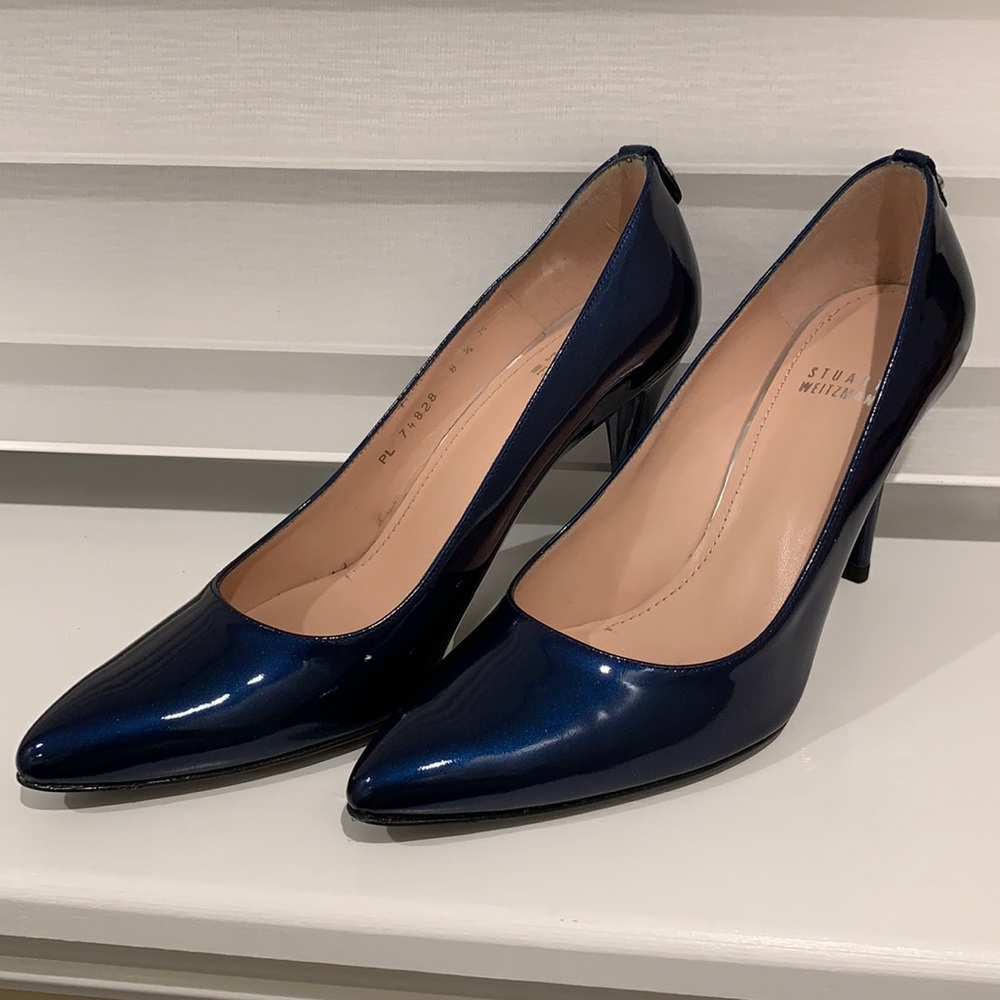 New Stuart Weitzman Navy Heels!!